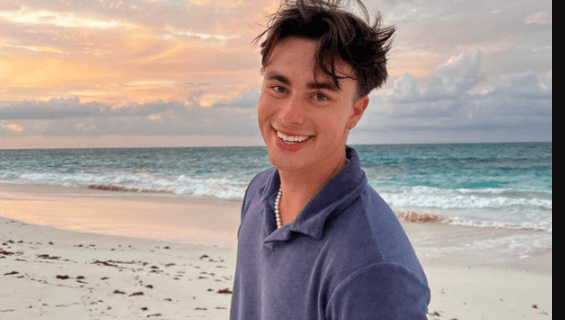 Austin Mollno Net Worth