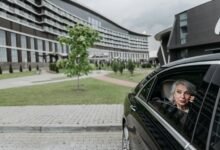 optimal contact timing strategies